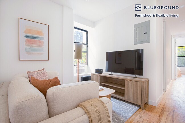 363 W 17th St unit FL2-ID1809, New York, NY 10011 - photo 2