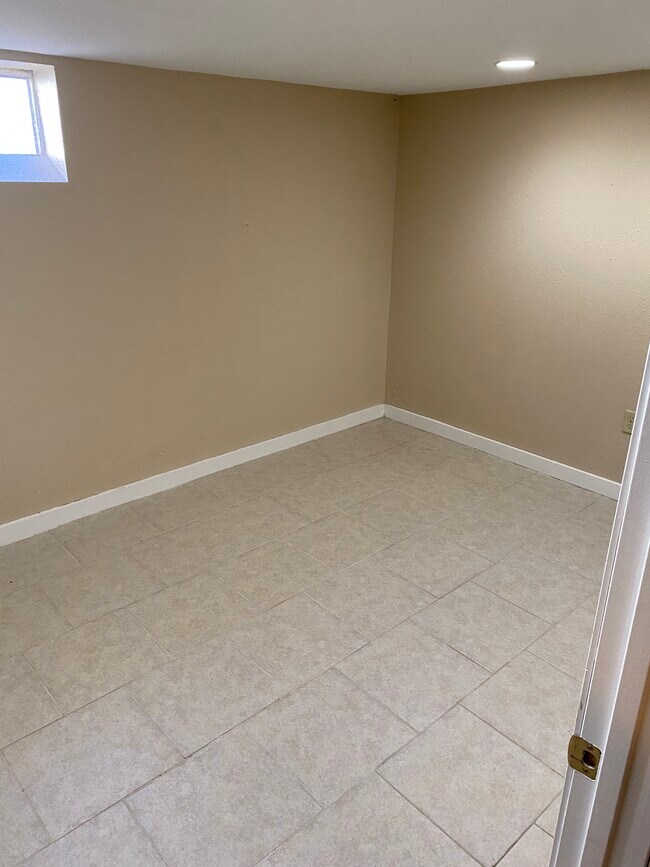 2107 52nd St unit 2017, Des Moines, IA 50310 - photo 7