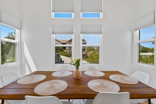 4641 N 8th Place unit ID1366953P, Phoenix, AZ 85014 - photo 3