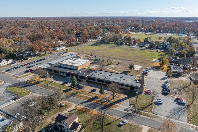 Orchard View Community Education is located in Muskegon, Michigan.