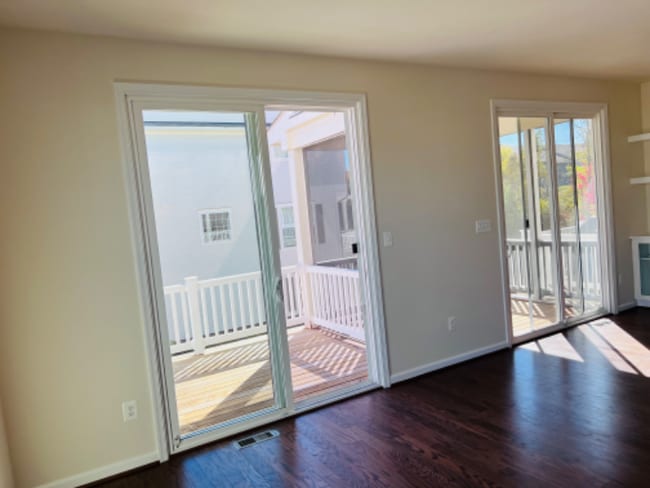 9035 Connor House Rd, Manassas, VA 20111 - photo 5