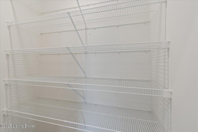 11203 Long Brisk Way, Louisville, KY 40291 - photo 7