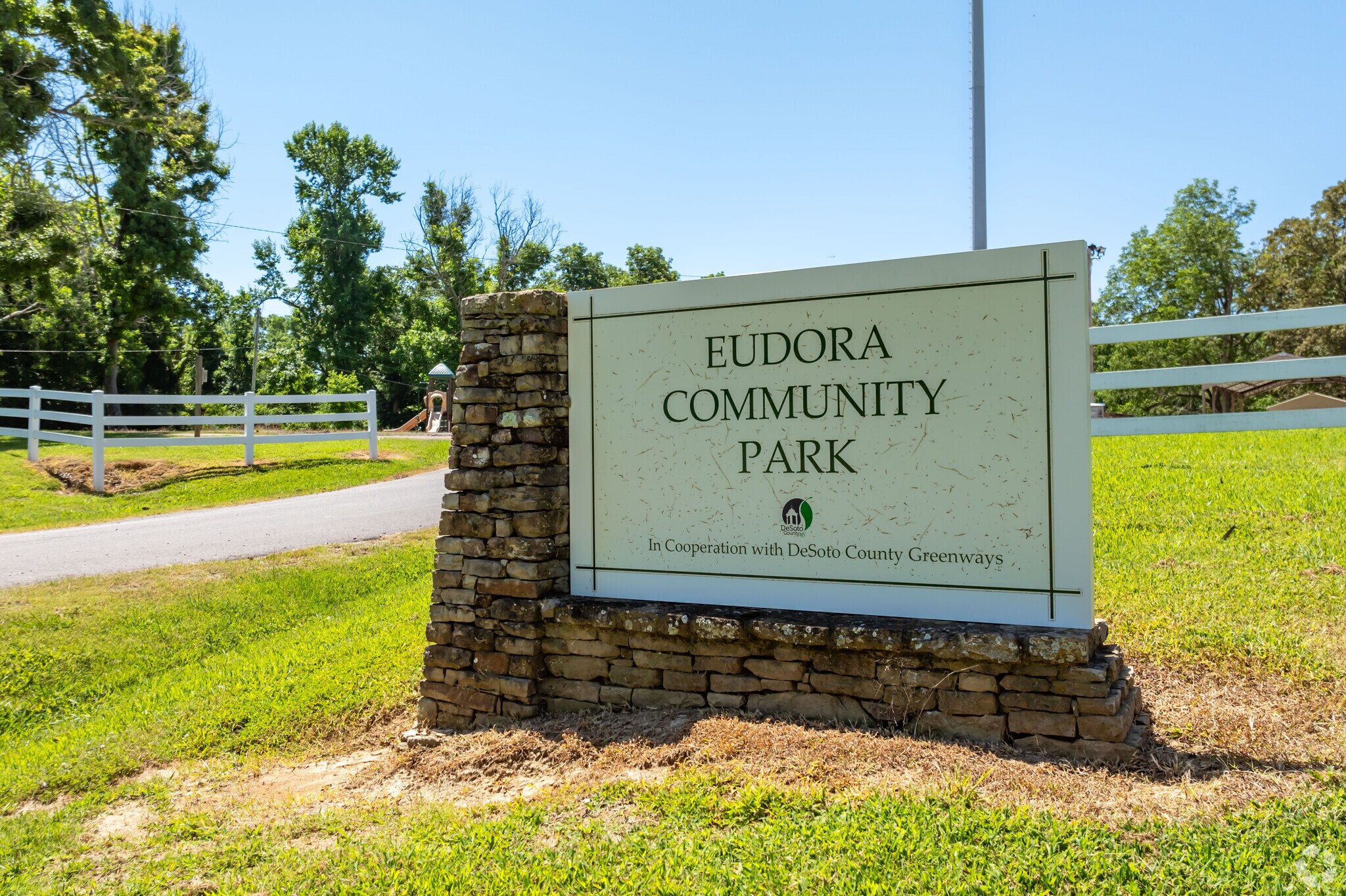 About Lake Cormorant Schools, Demographics, Things to Do