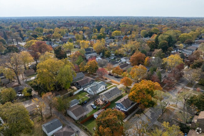 Marquette Highlands offers an all-encompassing residential landscape.