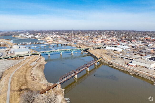 The Des Moines River is Ottumwa's defining feature.
