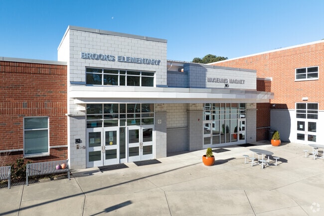 Brooks Museums Magnet Elementary School is a public school in Raleigh, NC.