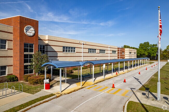 Hammett Bowen Jr. Elementary School is a public school serving 808 students in grades PK, K-5.