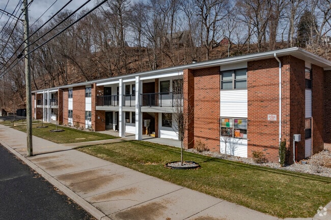 John Steven's Apartments are within walking distance of downtown Ansonia.