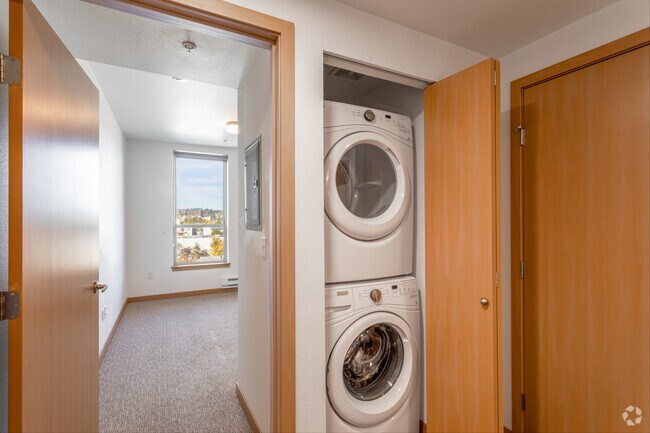 50th & Roosevelt, Seattle, WA 98105 - photo 7