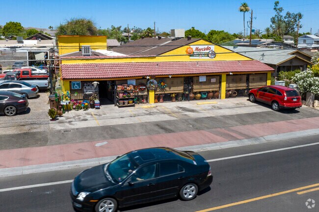 Many locally owned shops can be found along Avenida del Yaqui in Guadalupe.