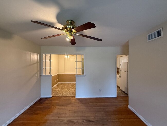 5417 NW 46th Terrace, Warr Acres, OK 73122 - photo 2