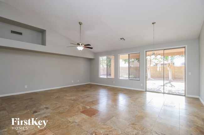 2907 E Millbrae Ln, Gilbert, AZ 85234 - photo 4