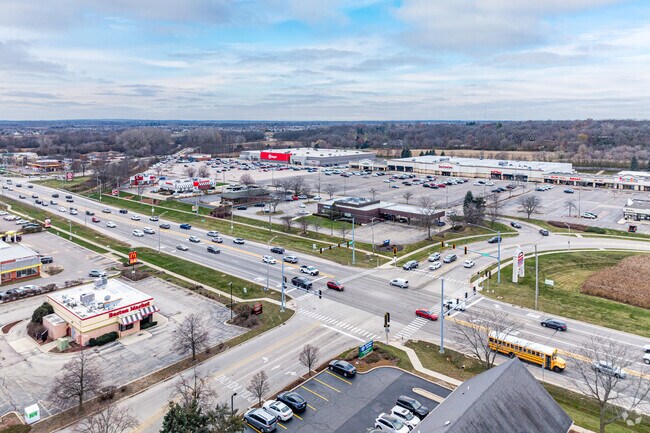 Southeast Elgin residents benefit from hassle-free drives to retailers along Randall Road.