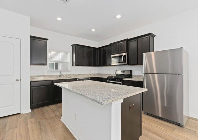 6007 Luckey Run unit 36503398, San Antonio, TX 78252 - photo 3