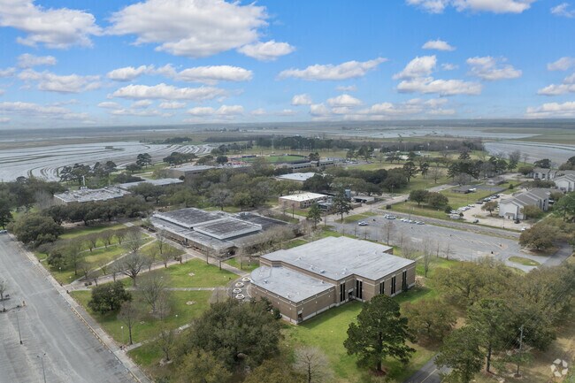 LSU offers a satellite campus in Eunice, LSU Eunice, providing higher education opportunities.