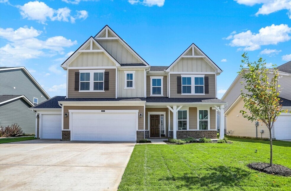 587 Bluestem Ln, New Whiteland, IN 46184 - photo 1