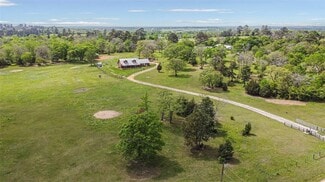 4852 County Rd 448, Navasota, TX 77868