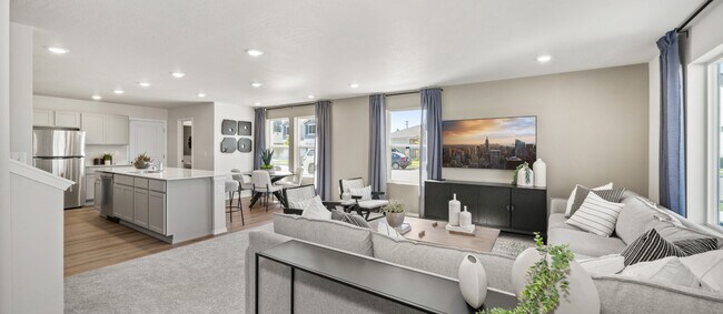 87 E Burdock Loop unit 36040359, Hayden, ID 83835 - photo 3