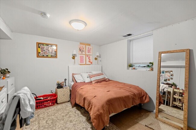 1117 Foster St, Evanston, IL 60201 - photo 6