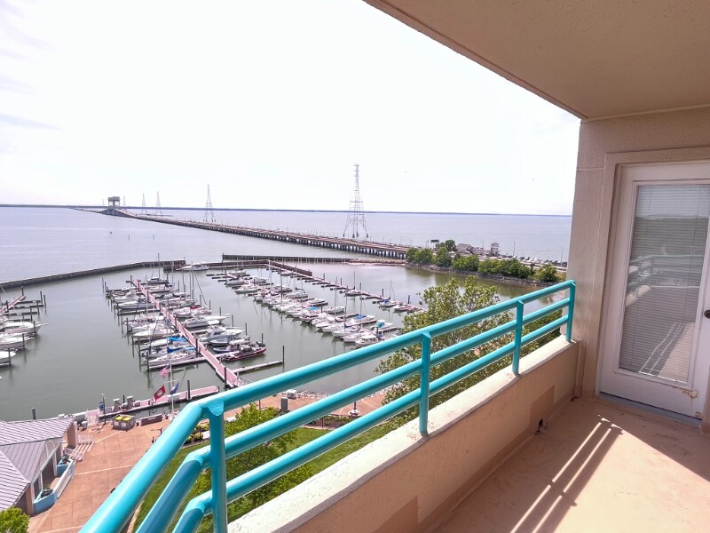 Windward Towers unit 8A, Newport News, VA 23607 - photo 1