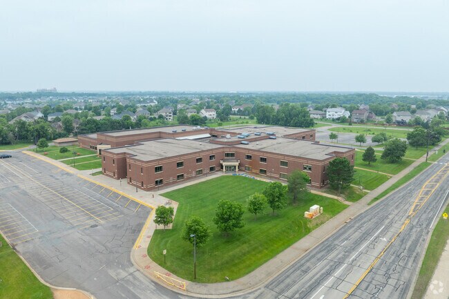 Oxbow Creek Elementary is a highly rated public school with 1,109 students in grades K-5.