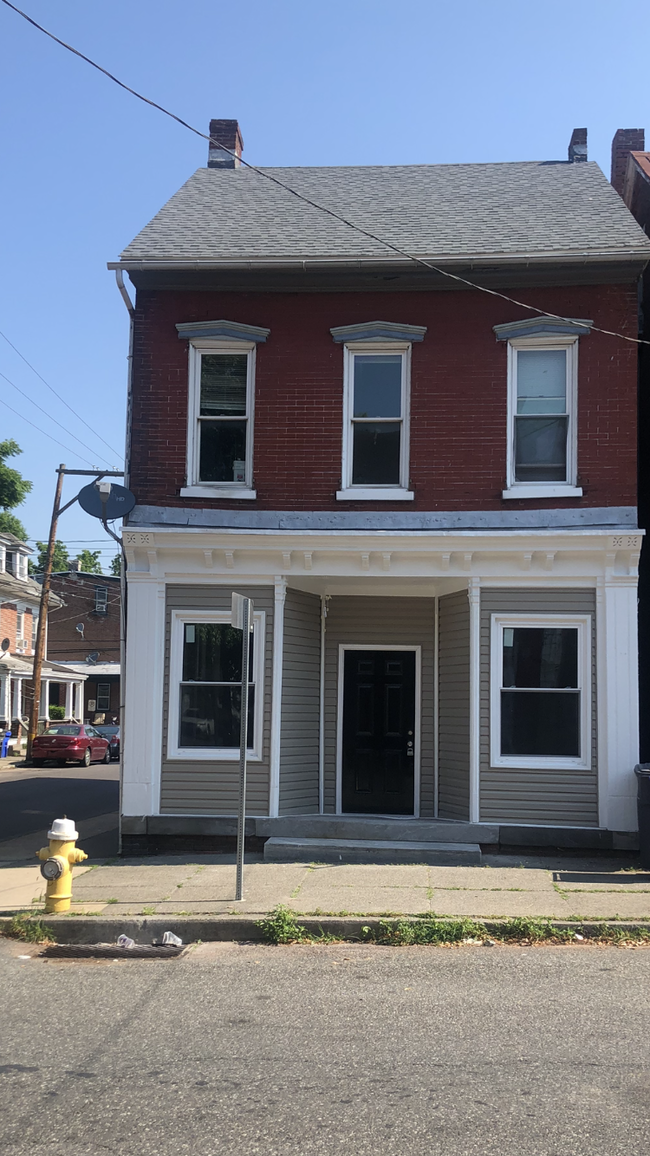 343 Chestnut St Unit 1, Pottstown, PA 19464