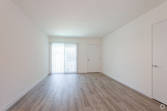 Sherman Apartments, Sherman Oaks, CA 91423 - photo 7