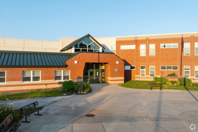 Old Town Elementary School serves area students in grades K-5.