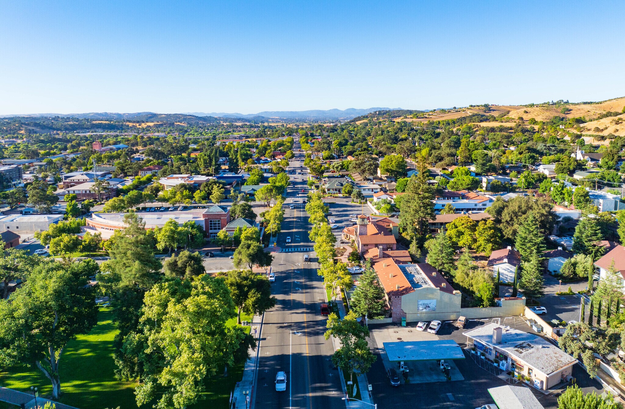 Downtown Paso Robles is near Shandon Paso Robles, Ca.