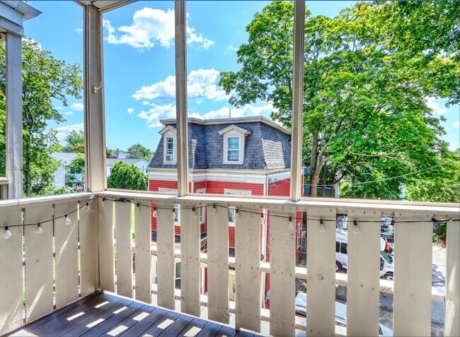 14 Holton St unit 1, Medford, MA 02155 - photo 4