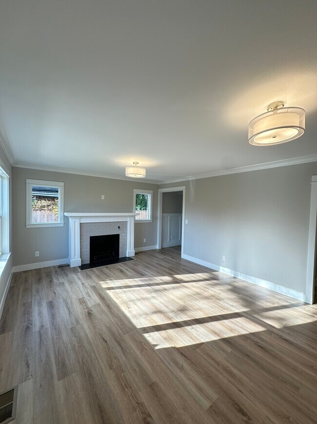 5325 NE Flanders St, Portland, OR 97213 - photo 3