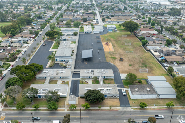 Pomona School serves students in Costa Mesa, Ca.