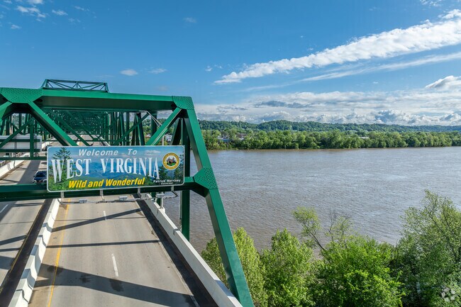 Corryville's position along the Ohio River places it just minutes from the West Virginia border via the 6th Street Bridge.