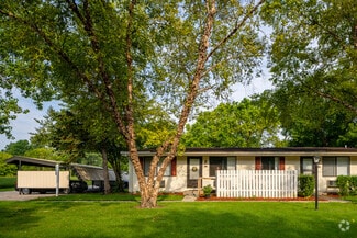 106 S Carney Dr, Saint Clair, MI 48079