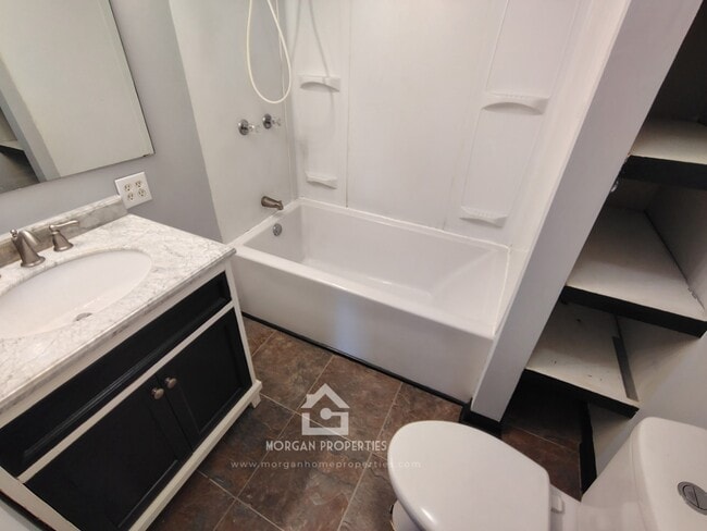 2216 E Cornell Ave, Muncie, IN 47303 - photo 4