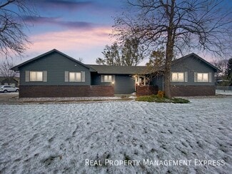 5701 W Silver Valley Dr, Sioux Falls, SD 57106