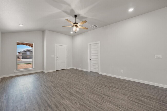 2409 Bryan Ave, Wolfforth, TX 79382 - photo 4