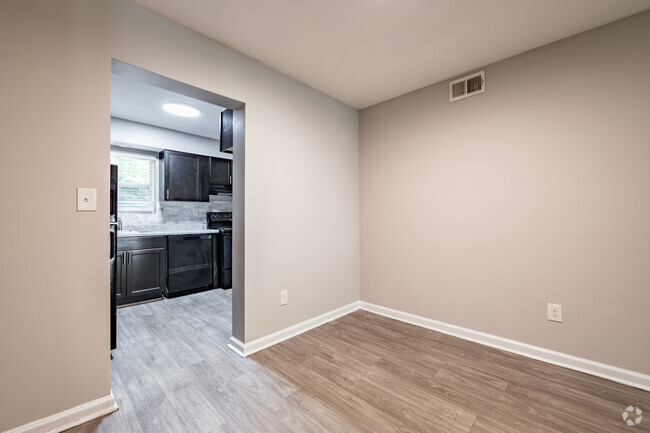 2BR, 2BA - 1298SF