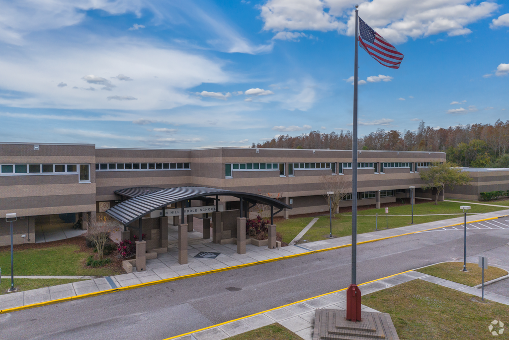 Hill Middle School welcomes students to learn.