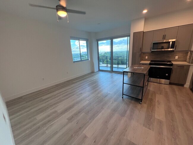 175 NW 31st St unit C2, Miami, FL 33127 - photo 2