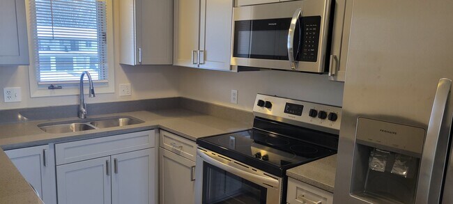 2080 NW Hickory Ln unit 18, Ankeny, IA 50023 - photo 7