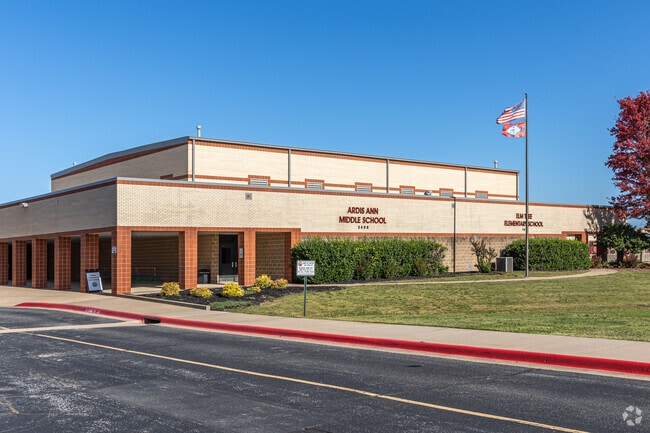 Ardis Ann Middle School has 551 students in grades 5th and 6th.