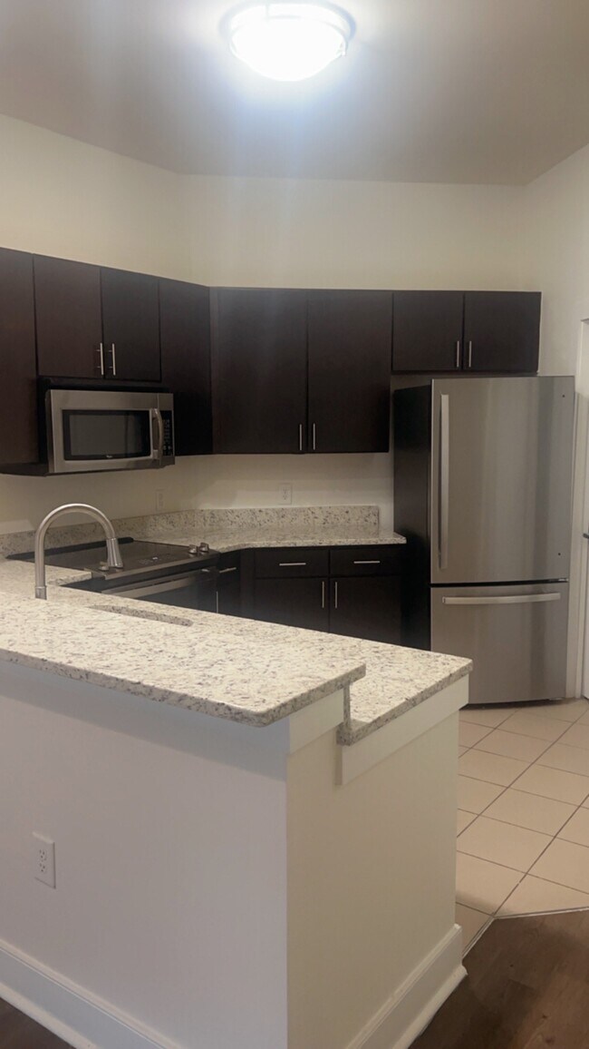 201 Twenty One, Norfolk, VA 23517 - photo 4