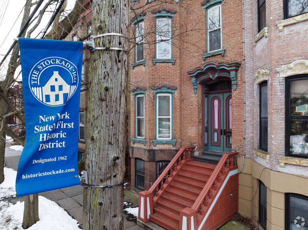 About Downtown Schenectady Schools, Demographics, Things to Do