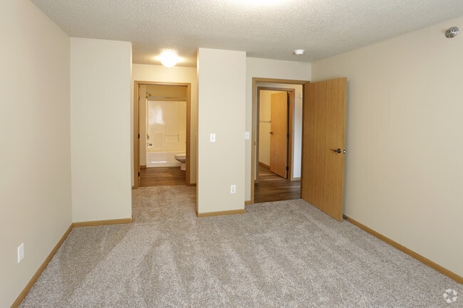 Osgood Townsite Apartments, Fargo, ND 58104 - photo 5