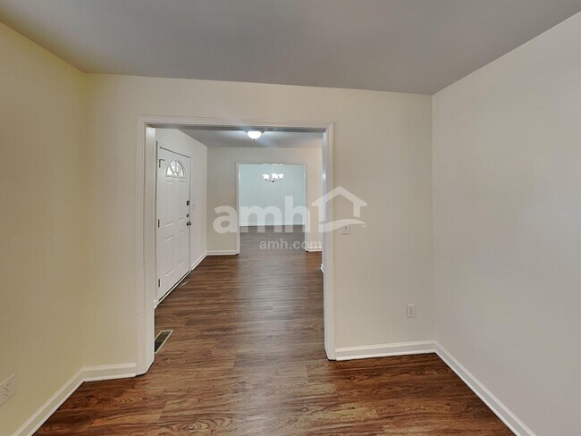 204 Bates Ct, Spring Hill, TN 37174 - photo 7