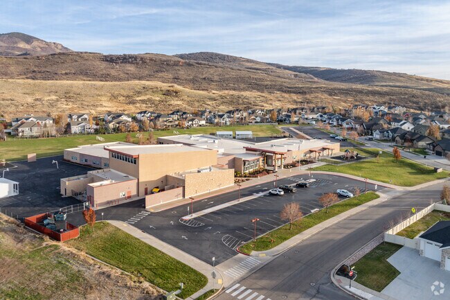 Mountain Green Elementary School has a dedicated student drop-off zone.