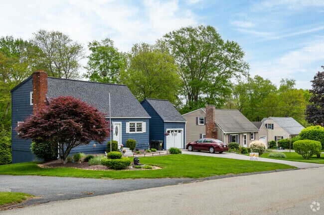 Cape style homes are very common around Dudley.