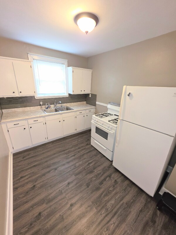 2337 Burnside Ave unit 2337 Burnside Upper, Oregon, OH 43616 - photo 1