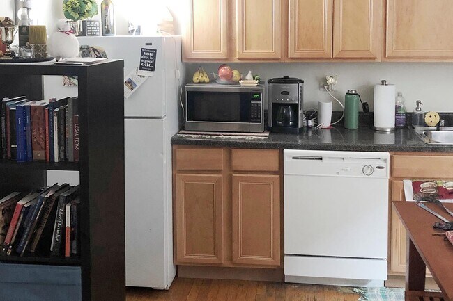 2127 N Dayton St unit 204, Chicago, IL 60614 - photo 4